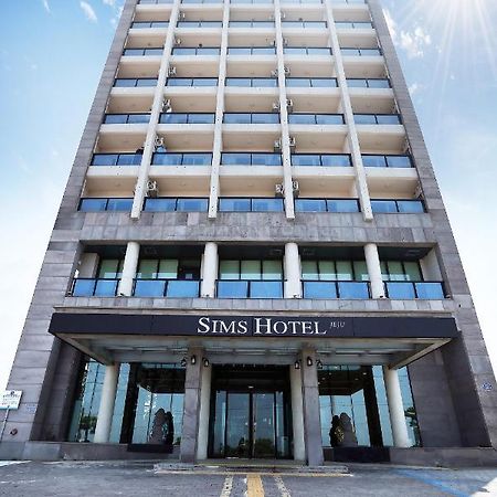 Sims Hotel Чеджу Екстериор снимка