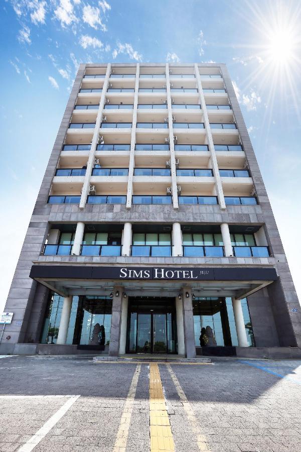 Sims Hotel Чеджу Екстериор снимка
